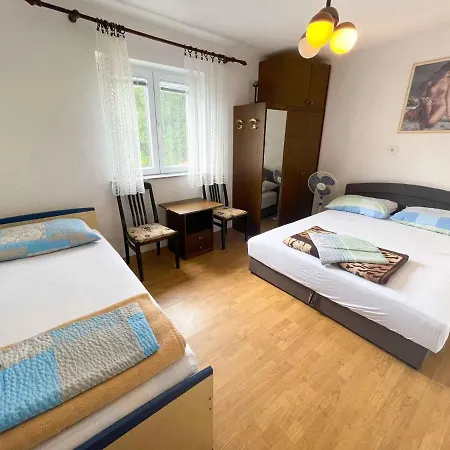 In 42258 Apartment *